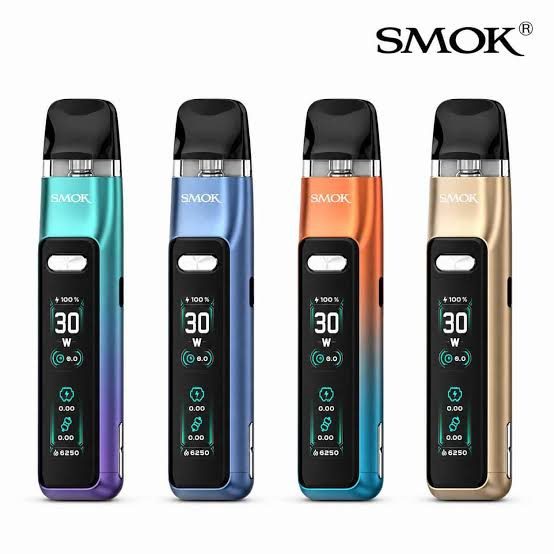 ee64d1d4594aa721ce240d0eb977c1ec.jpg KIT POD SYSTEM NOVO com 30W, bateria de 1300mAh, design compacto. Conheça o modelo SMOK; escolha praticidade para sua rotina.